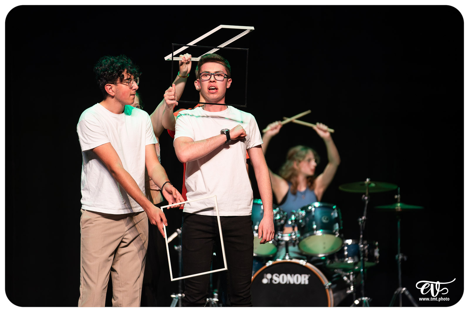 MAIS SONGEONS À RÉPÉTER S'IL VOUS PLAIT !